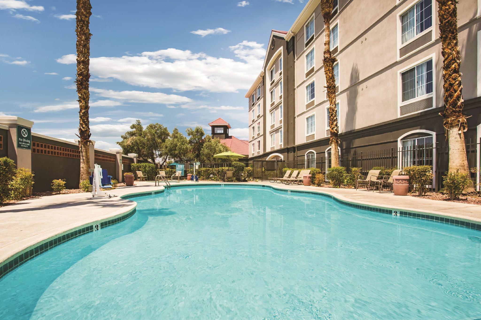 La Quinta By Wyndham Vegas Summerlin Tech 3*