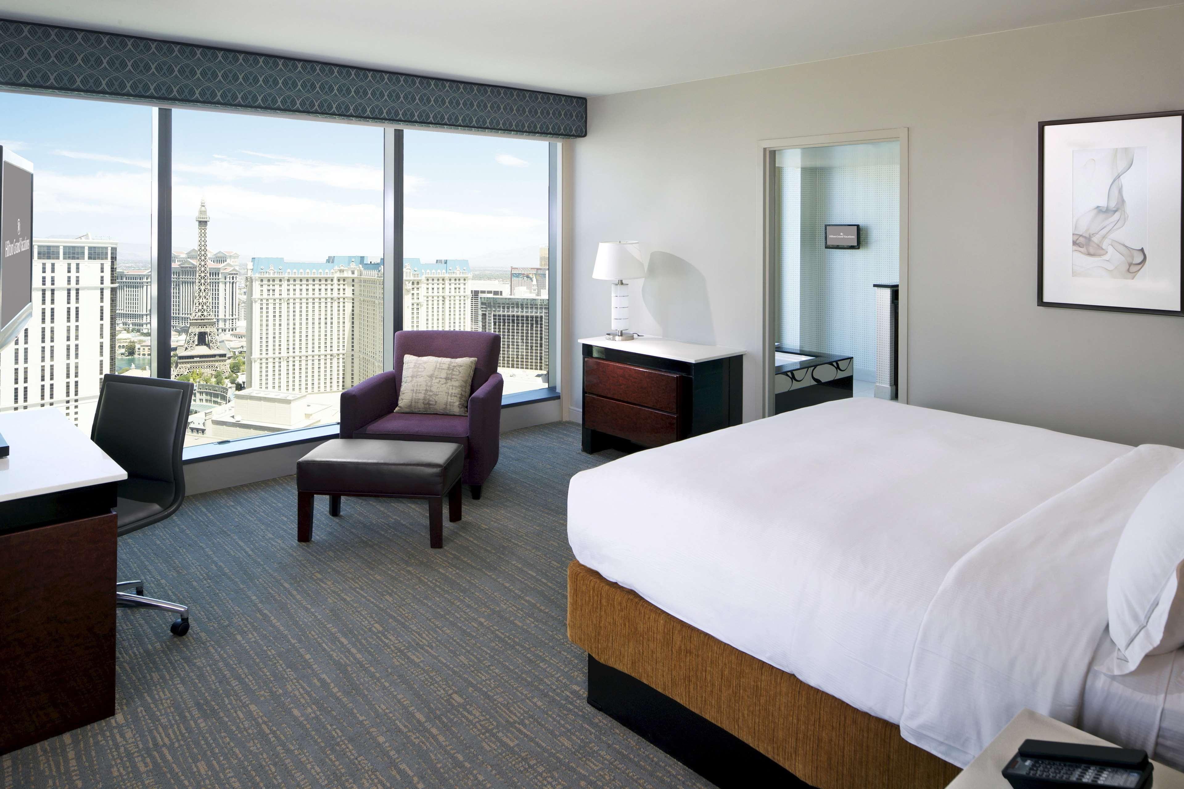 Hilton Grand Vacations Club Elara Center Strip Vegas Resort 3*