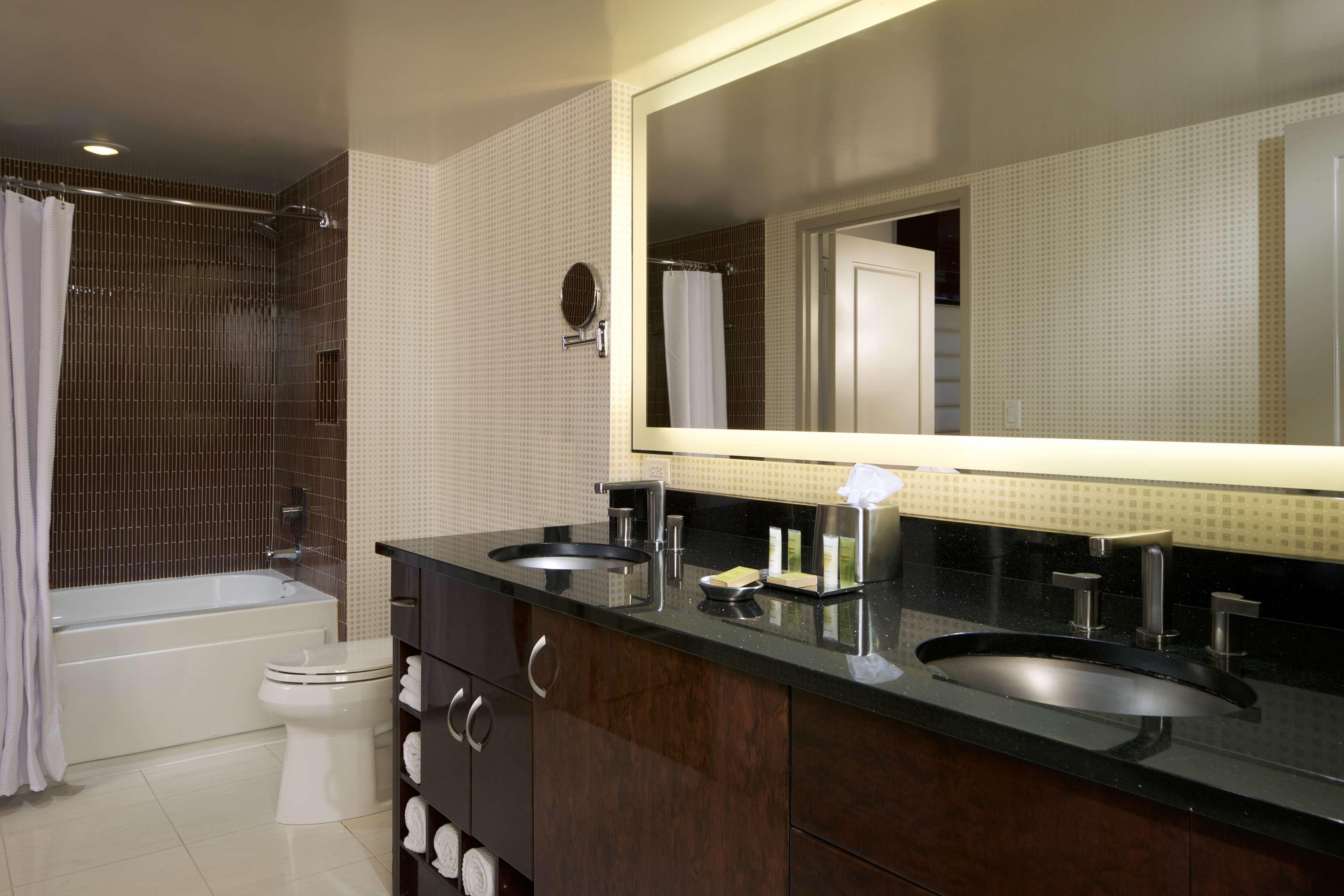 Hilton Grand Vacations Club Elara Center Strip Vegas