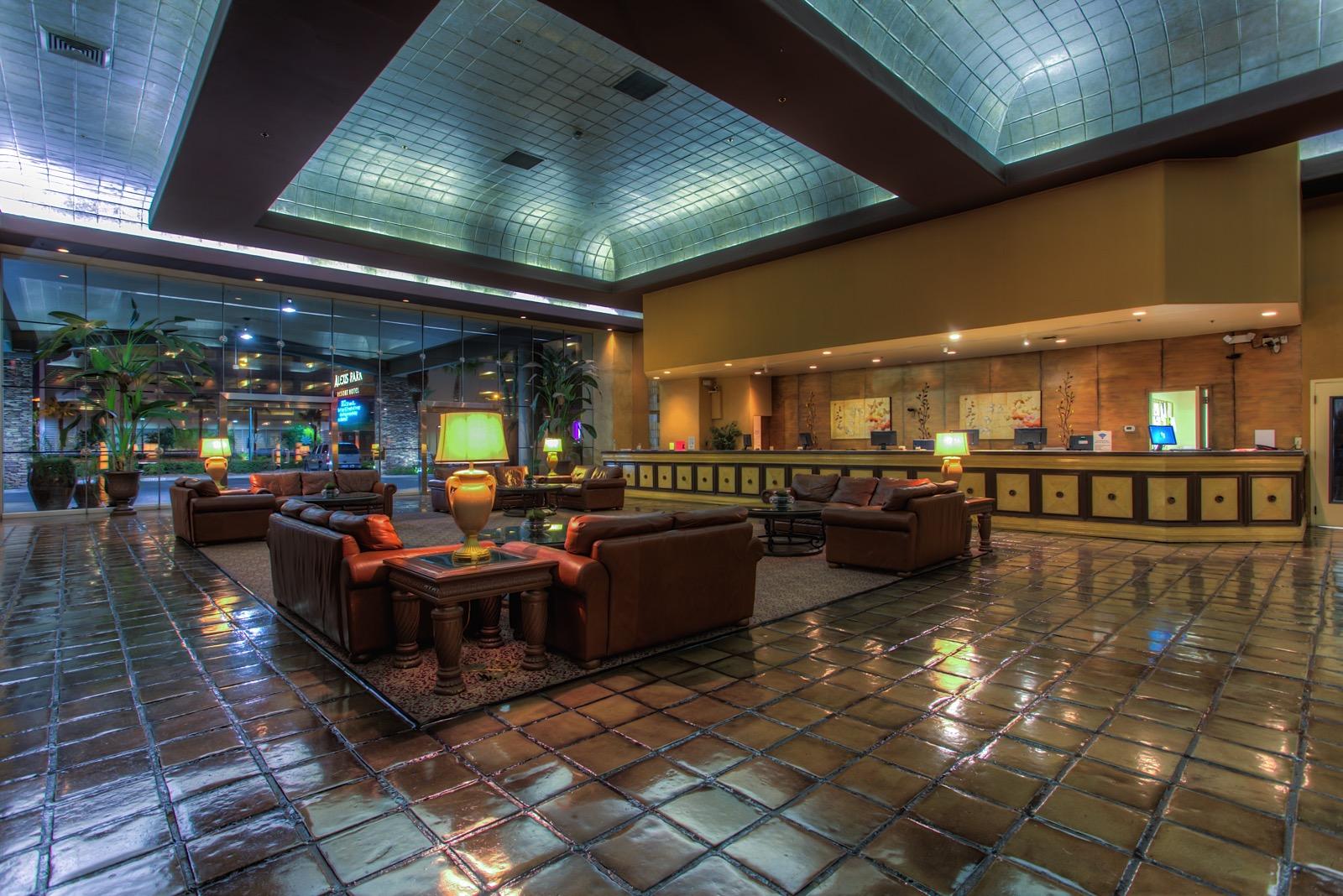 Alexis Park Hotel 3*