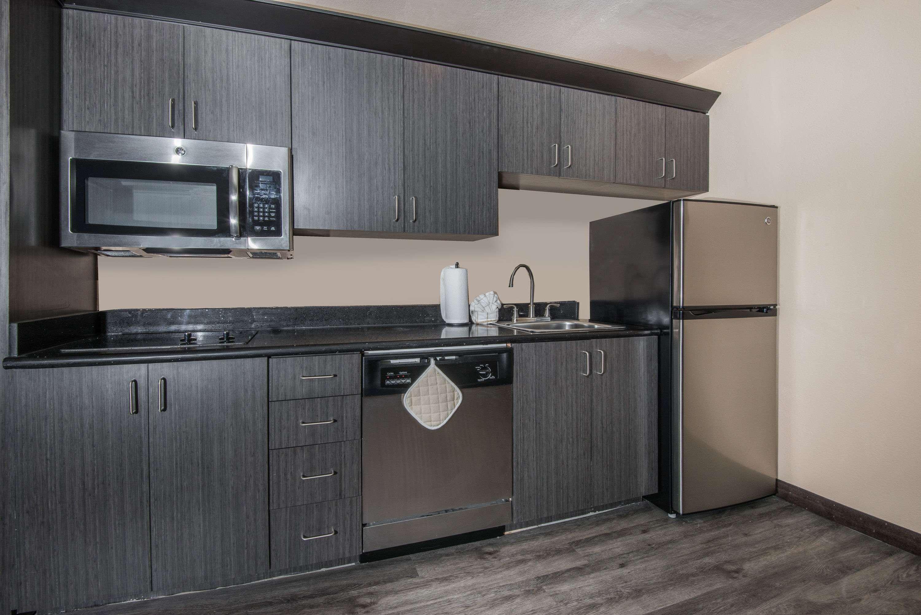 Hawthorn Vegas Hotel
