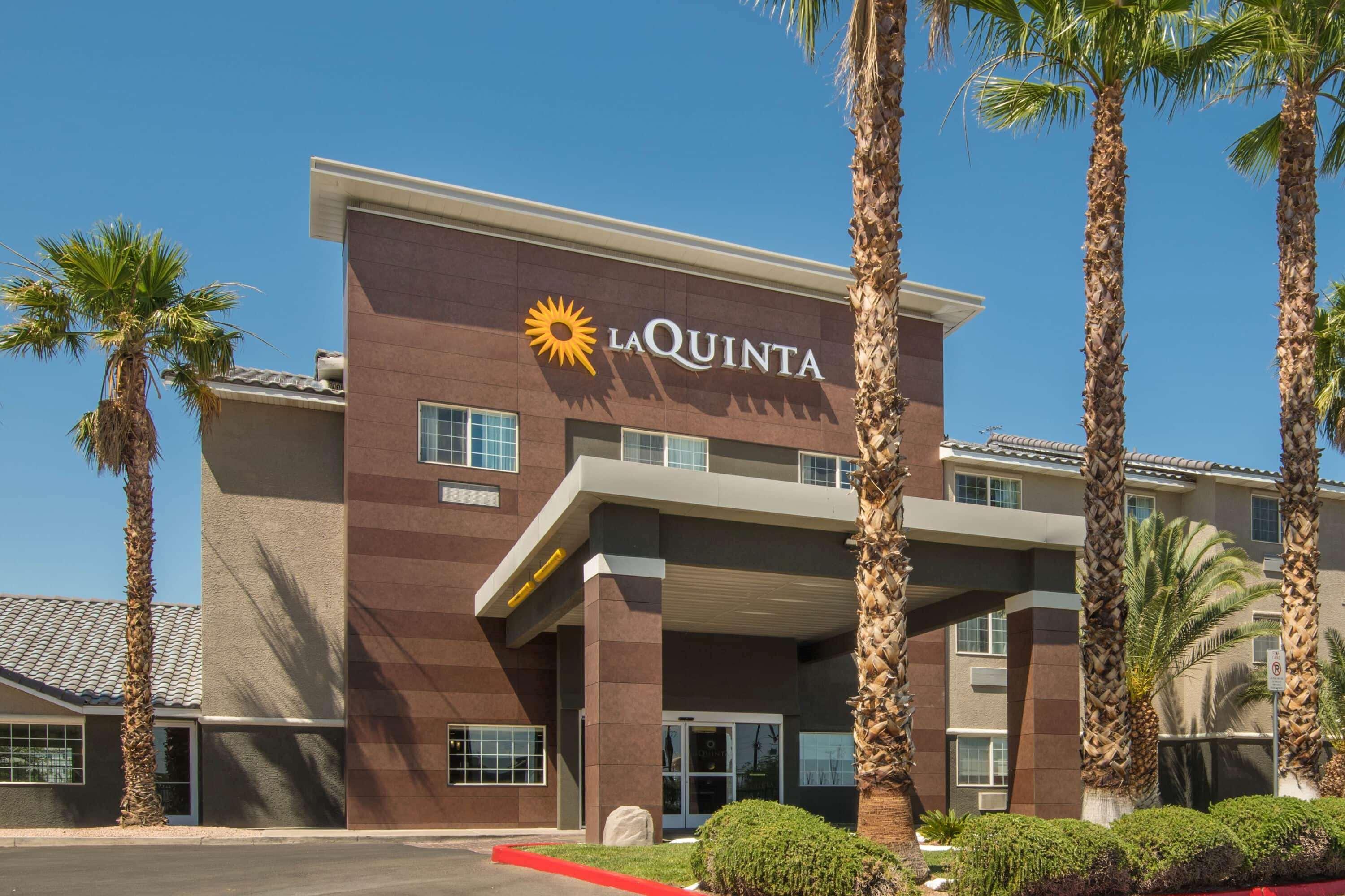 La Quinta & By Wyndham Vegas Nellis 3* Las Vegas