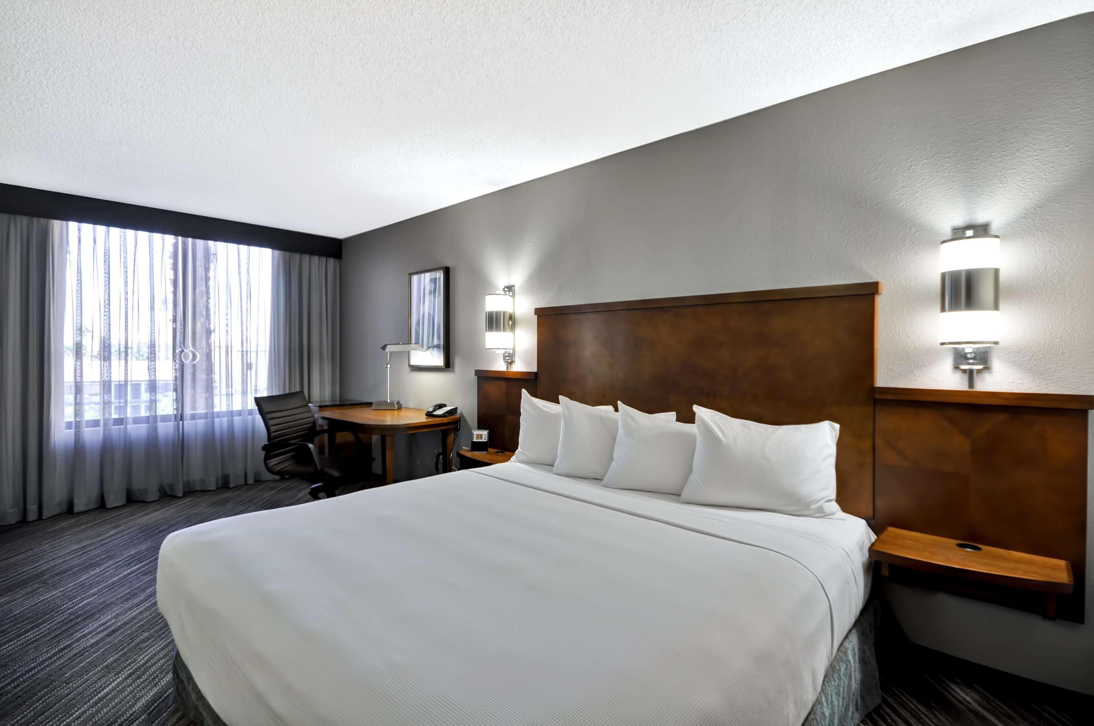 Hyatt Place Vegas Hotel