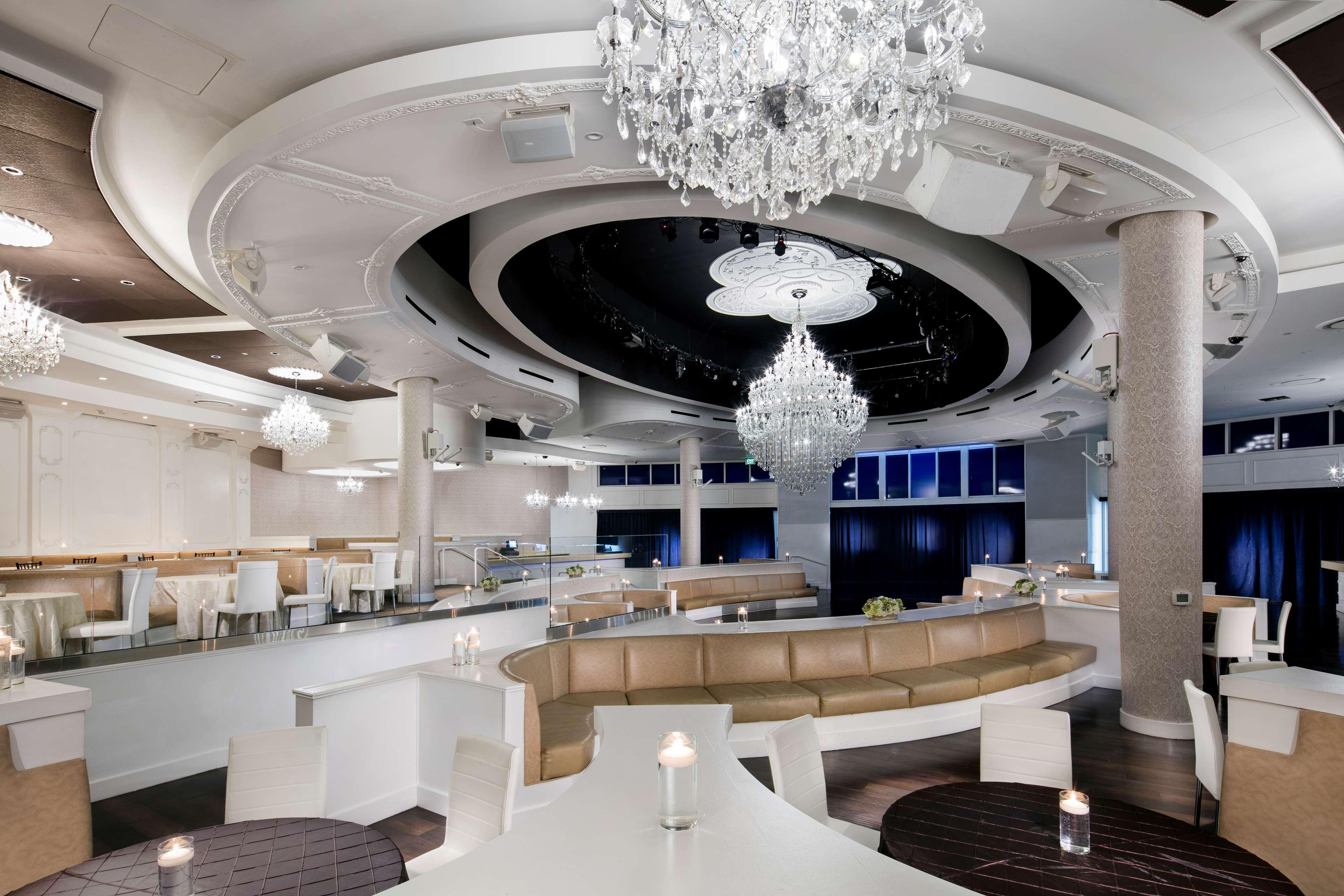 Resort Tropicana Vegas A Doubletree By Hilton & Casino - Free Parking 4*