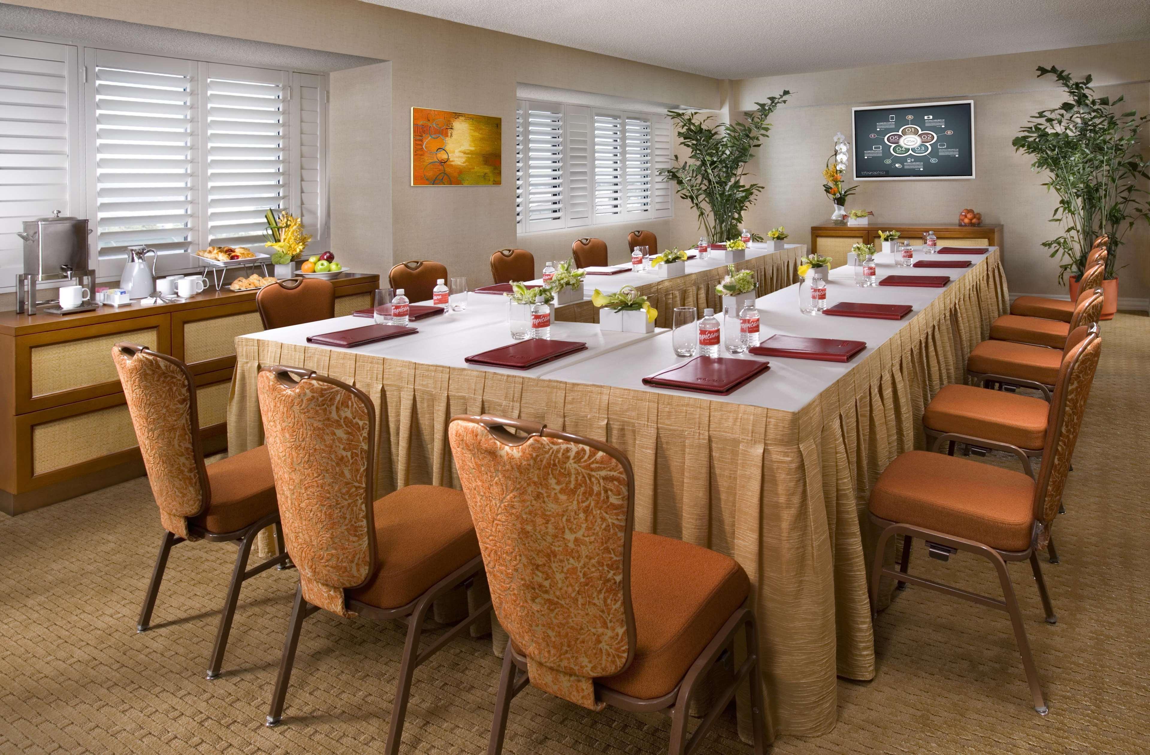 Tropicana Vegas A Doubletree By Hilton & Casino - Free Parking Resort 4*