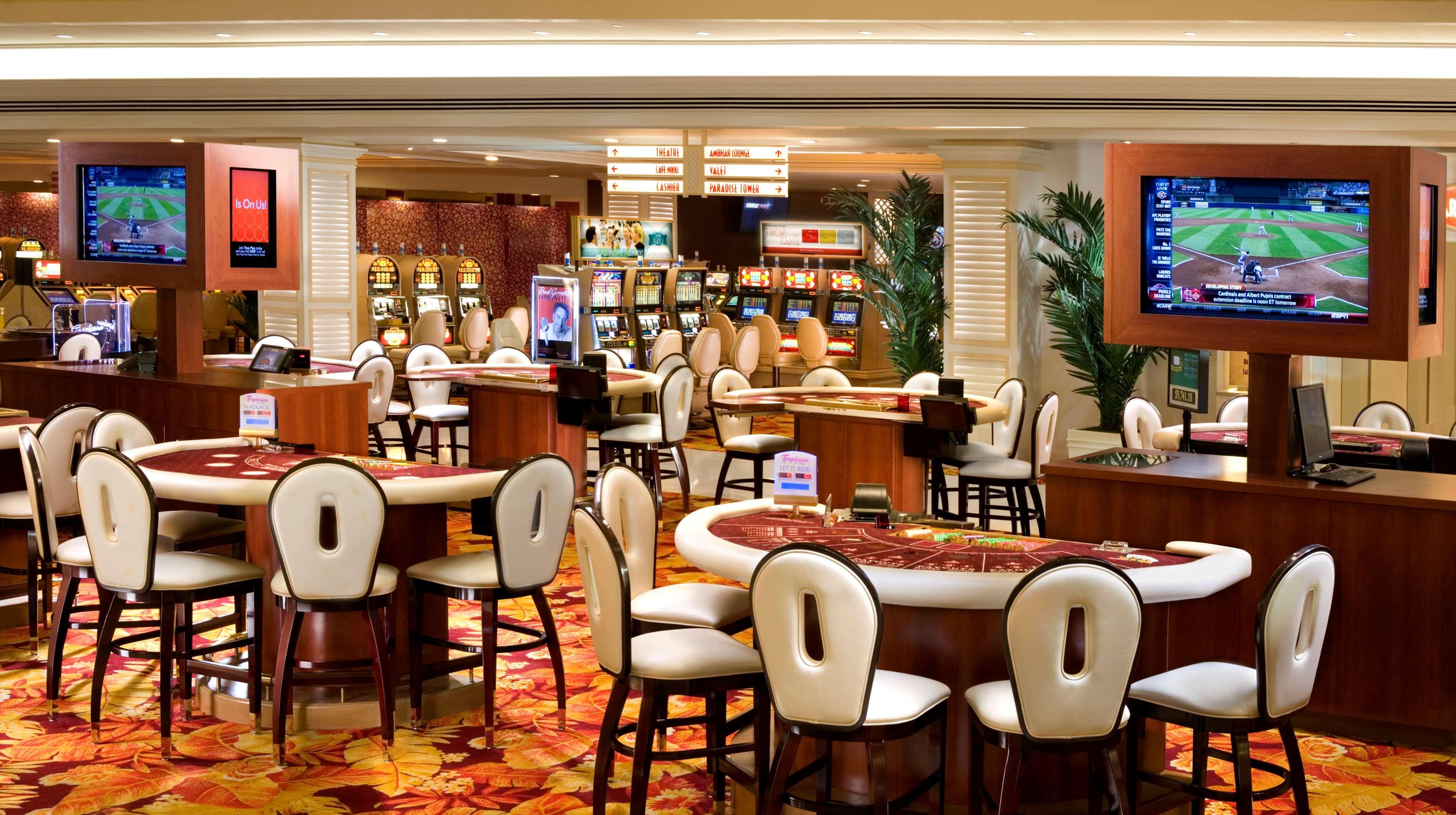 Resort Tropicana Vegas A Doubletree By Hilton & Casino - Free Parking 4*