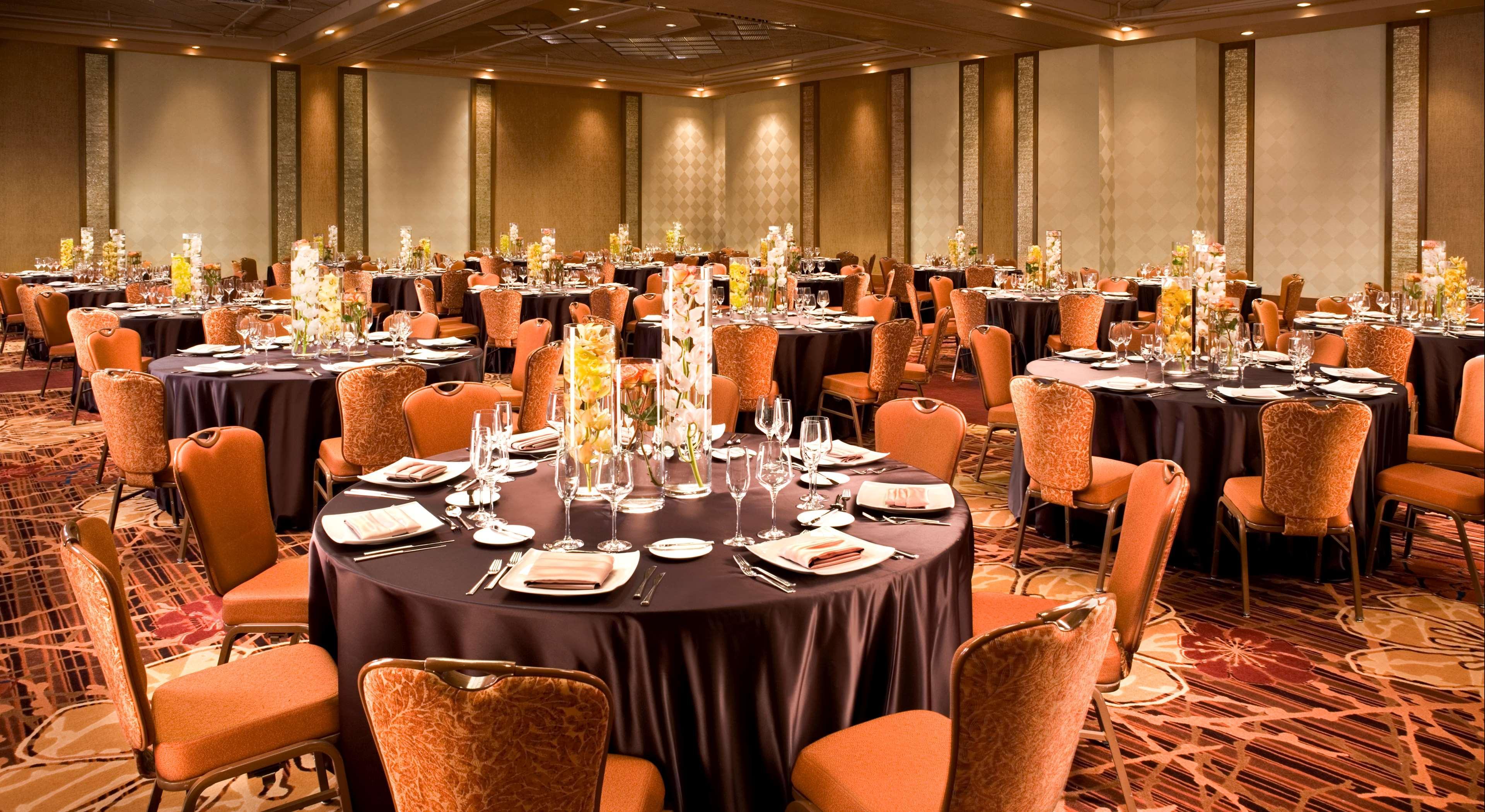 Resort Tropicana Vegas A Doubletree By Hilton & Casino - Free Parking