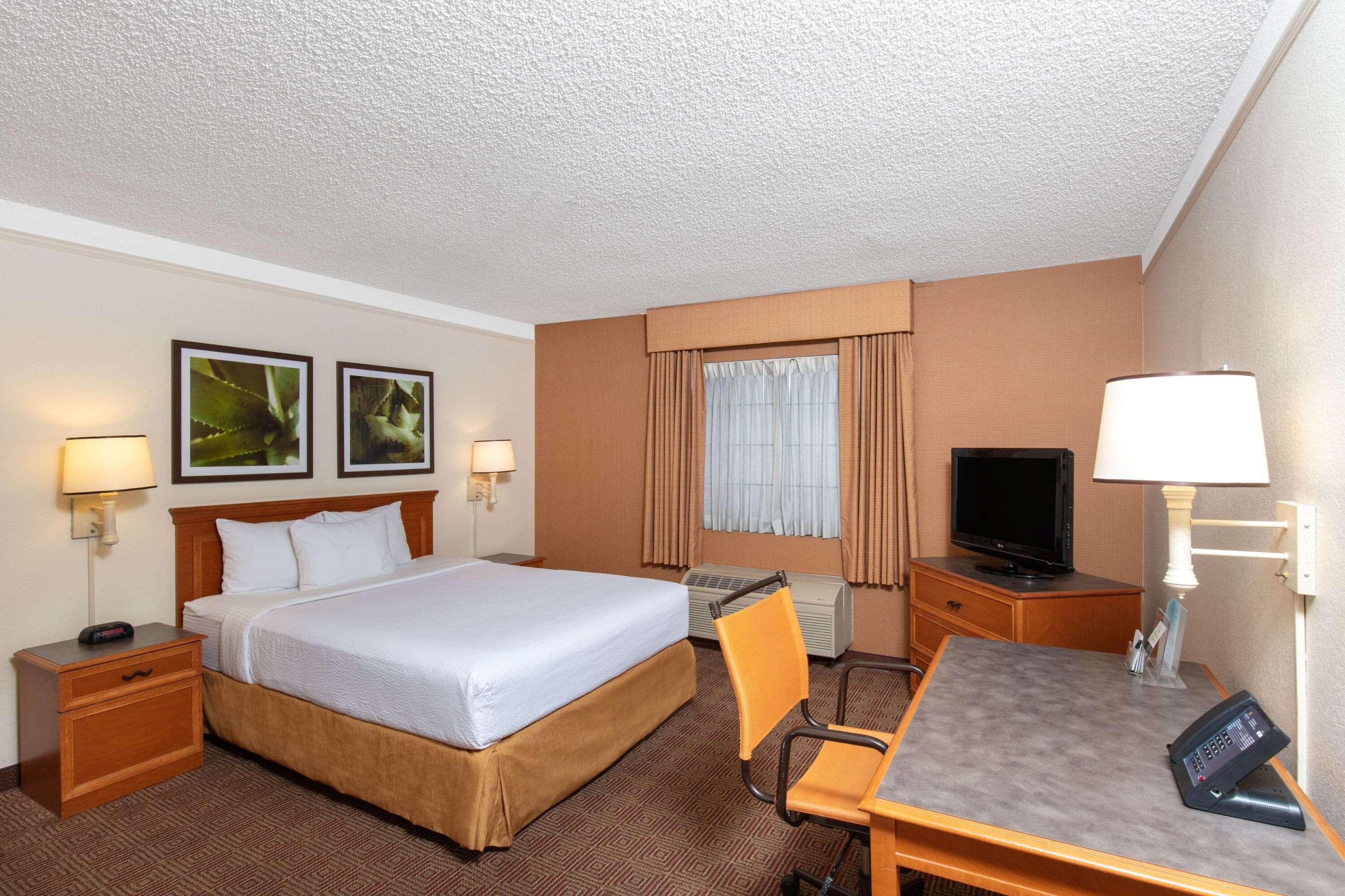 La Quinta By Wyndham Vegas Airport N Conv. Hotel Las Vegas