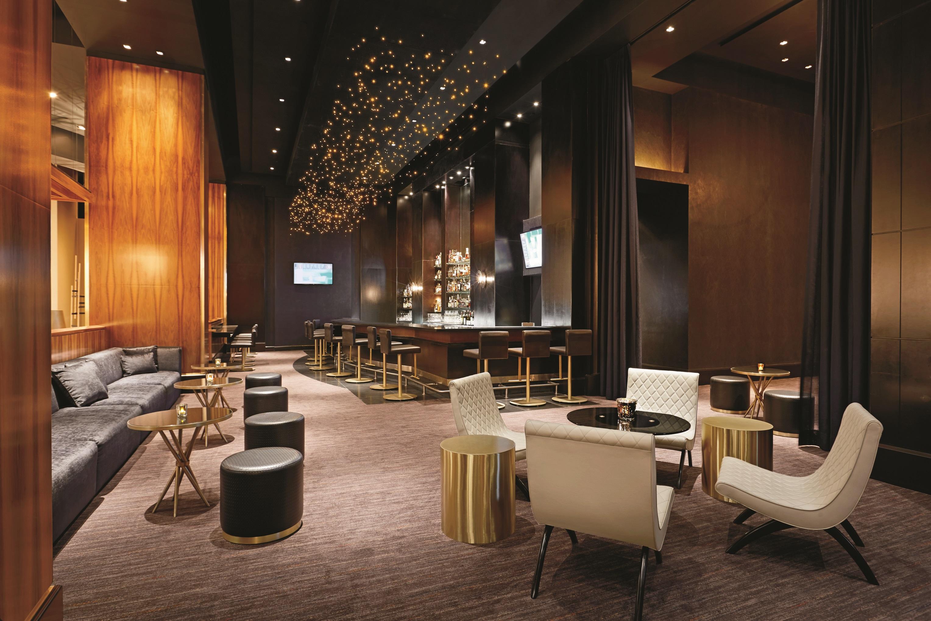 The W Vegas At Mandalay Bay By Suiteness Resort