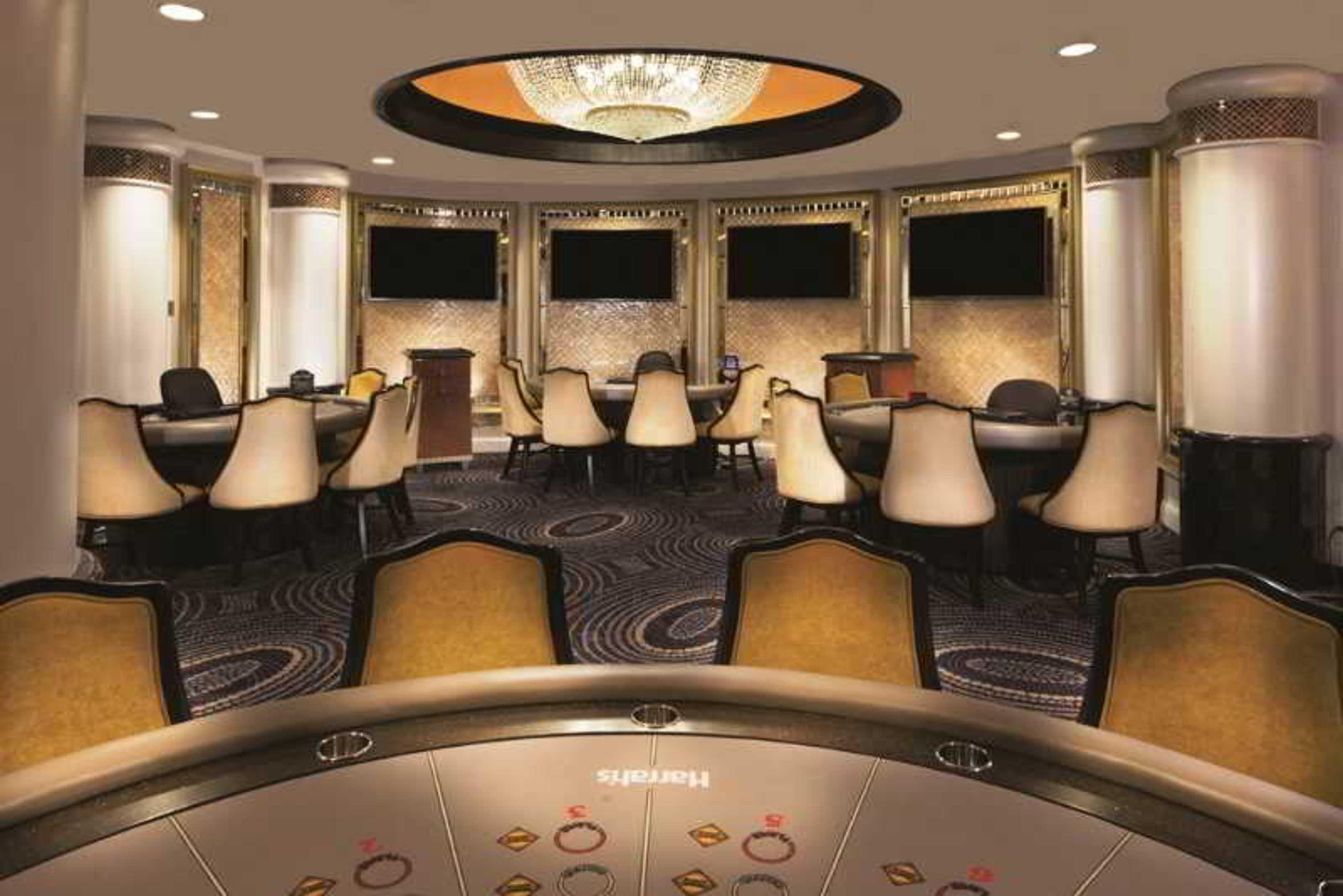 Harrah's Vegas & Casino Resort 3*