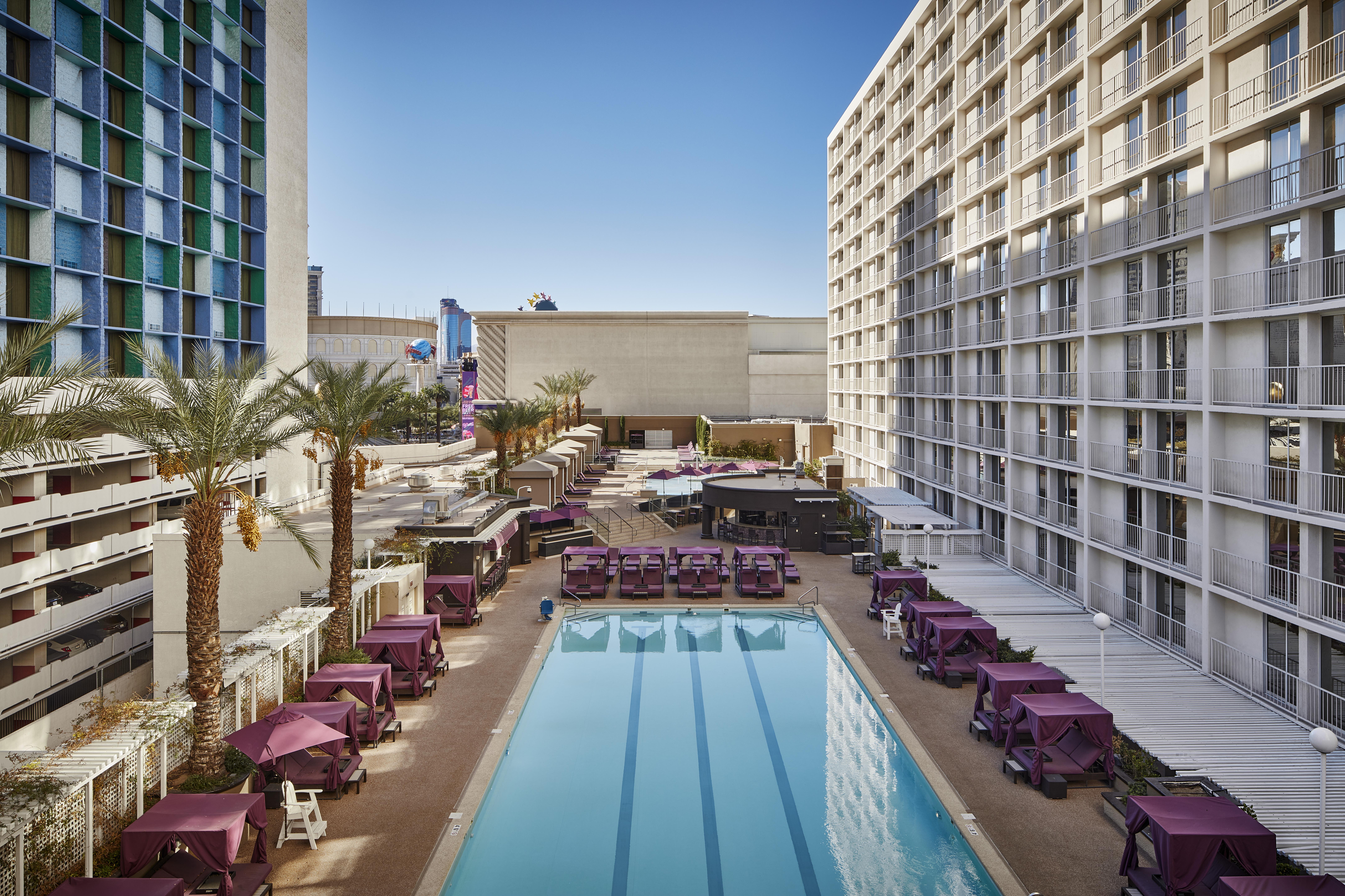 Harrah's Vegas & Casino Resort 3*