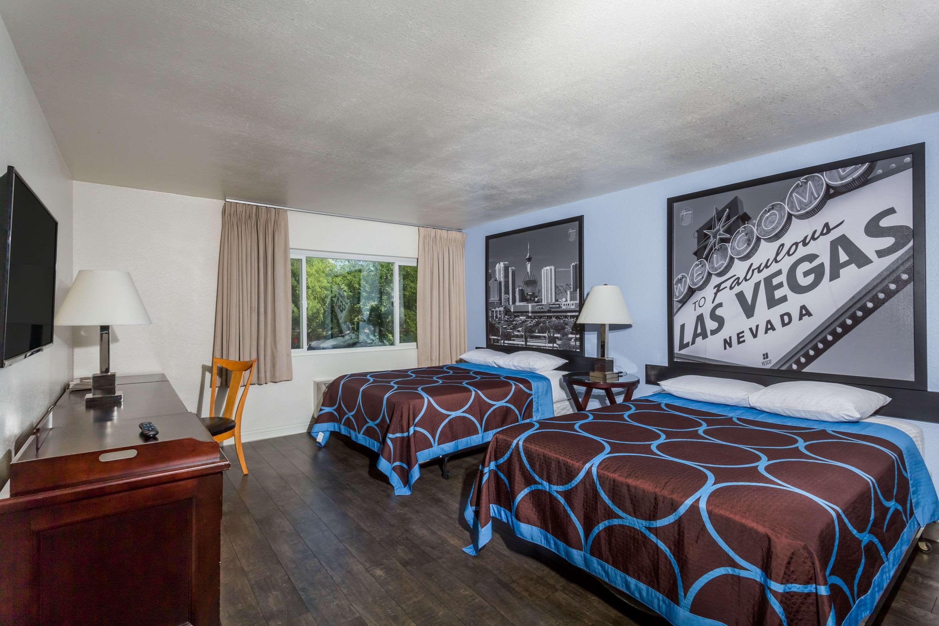 Super 8 By Wyndham Vegas North Strip/fremont St. Area