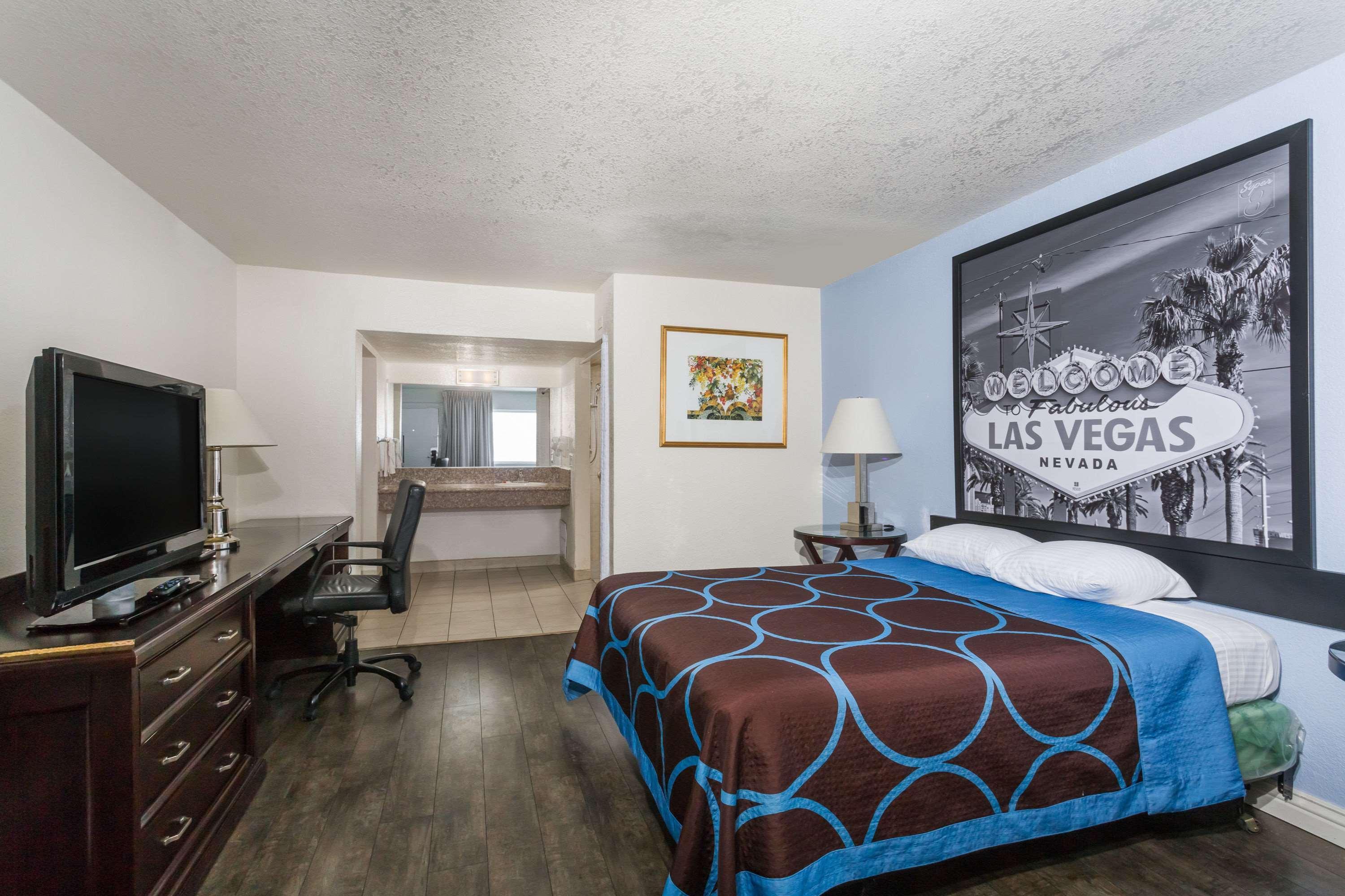Super 8 By Wyndham Vegas North Strip/fremont St. Area Hotel Las Vegas