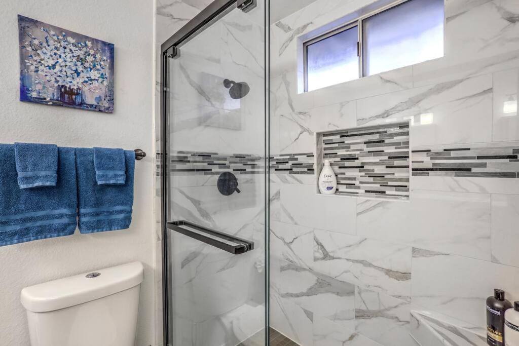 Villa Casa Lucaccini - Gym/pool/spa/ Prime Location 4br Las Vegas