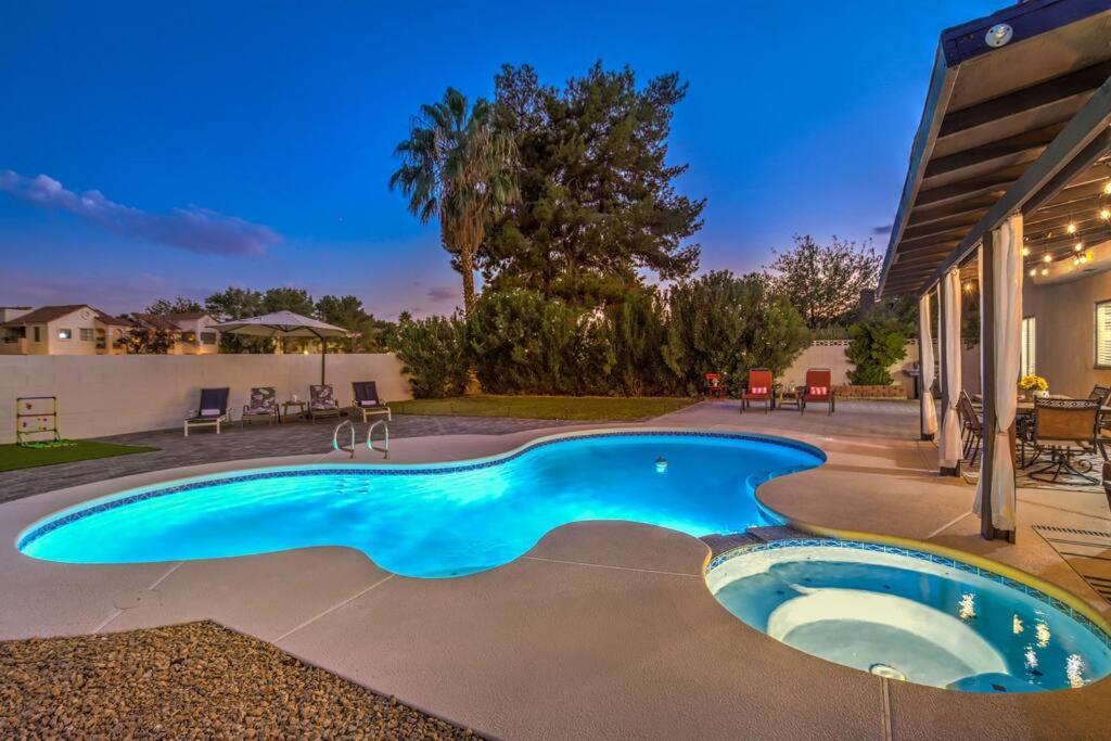 Hidden Gem In The Desert -gym/pool/spa/games-4br