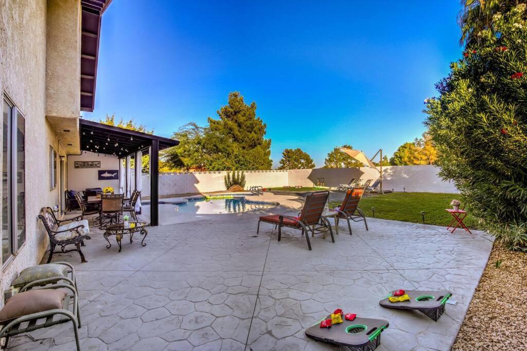 Hidden Gem In The Desert -gym/pool/spa/games-4br Holiday home Spring Valley