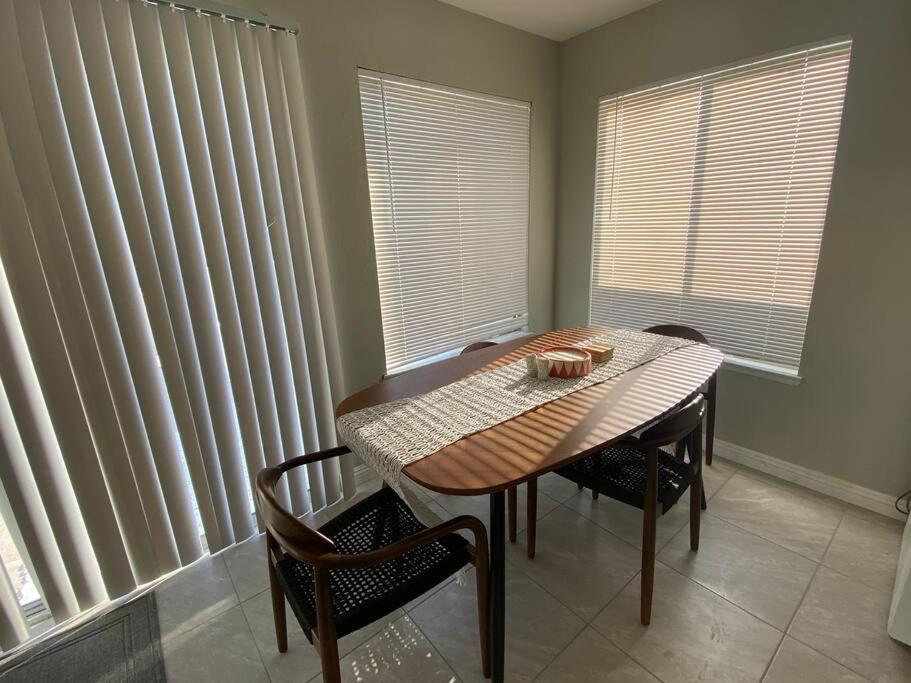 Relaxing Bohemian Desert Getaway Lv Holiday home Las Vegas