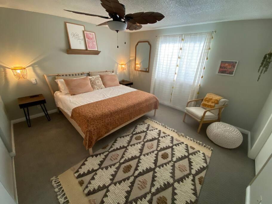 Relaxing Bohemian Desert Getaway Lv