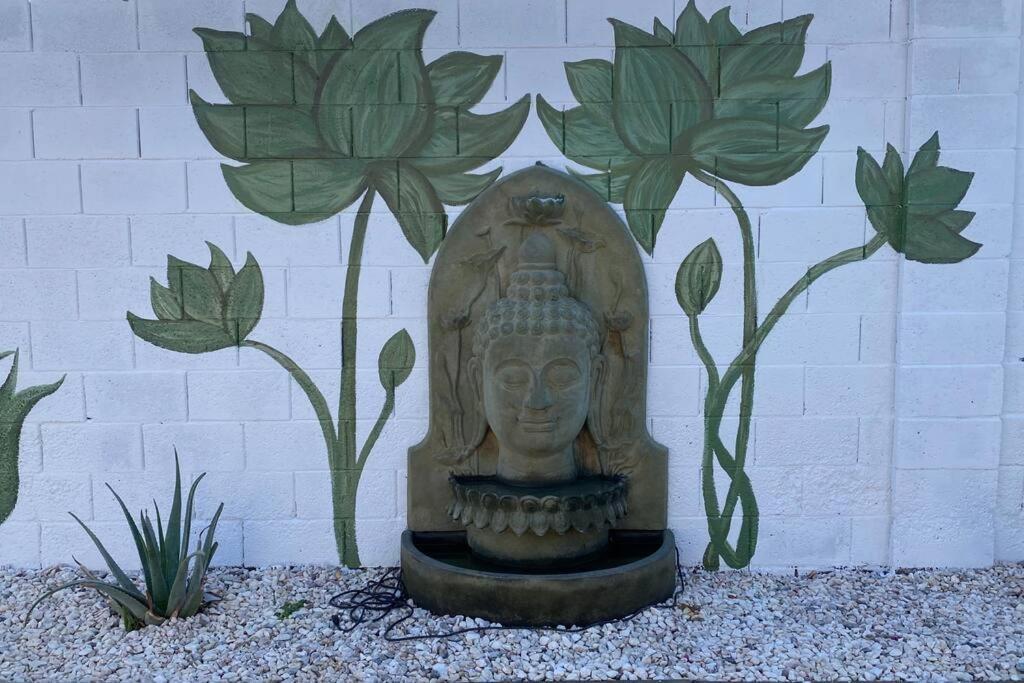 Relaxing Bohemian Desert Getaway Lv Holiday home Las Vegas
