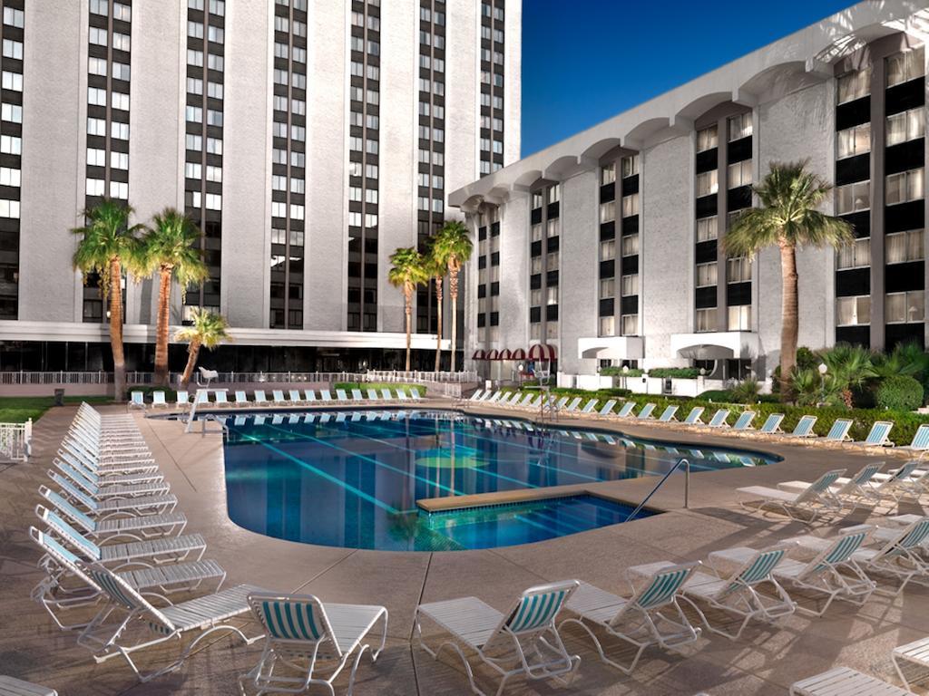 Riviera & Casino Hotel 3*