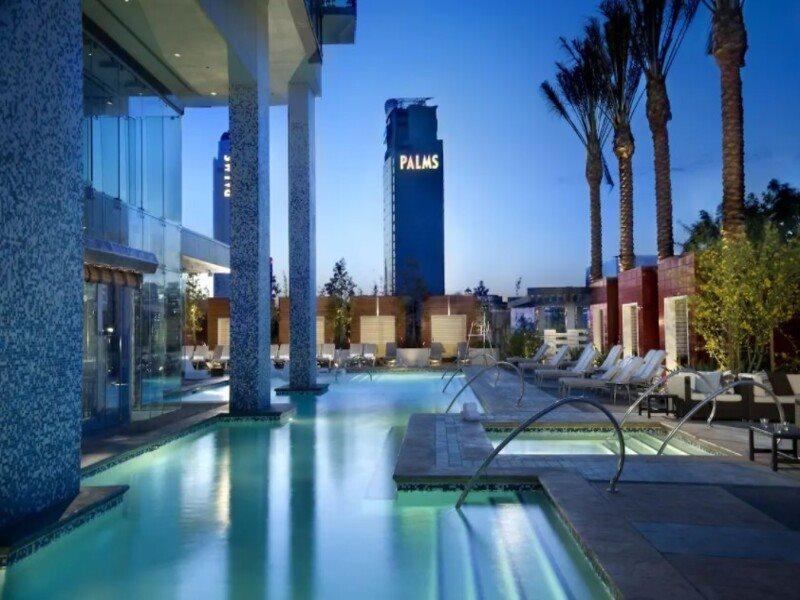 Hotel Palms Place And