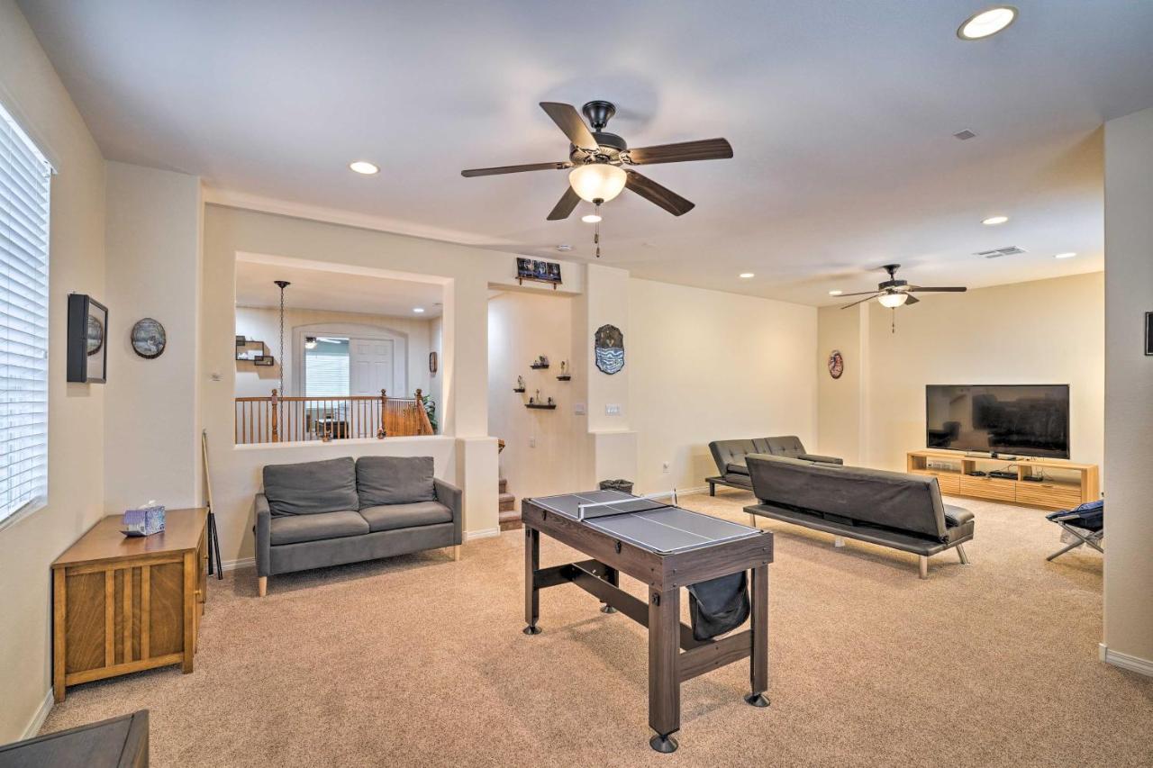 Spacious North Vegas With Yard