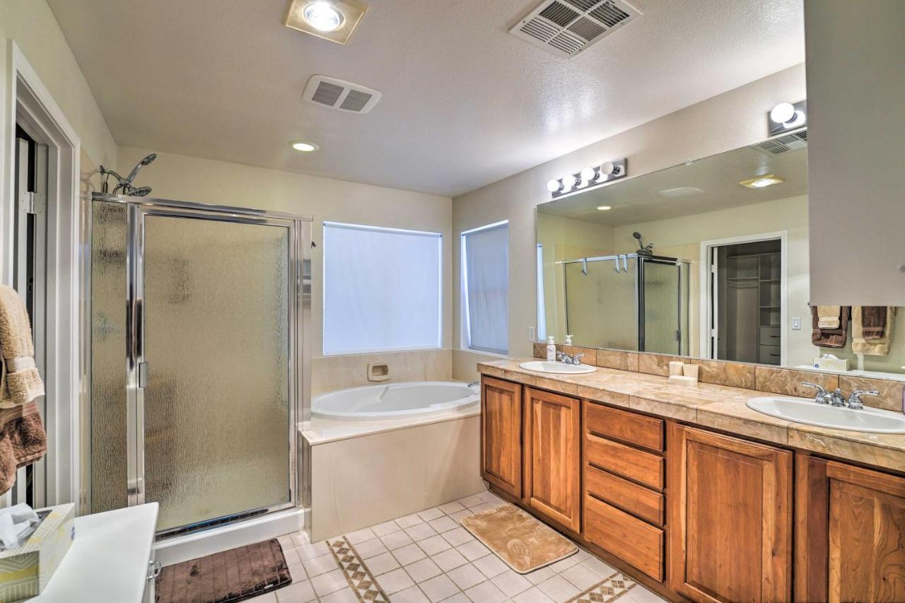 Spacious North Vegas With Yard Las Vegas