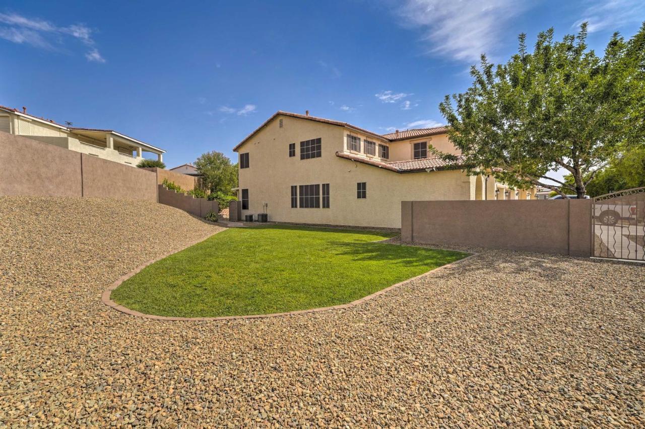 Spacious North Vegas With Yard Holiday home
