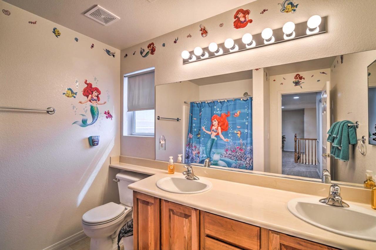 Spacious North Vegas With Yard Holiday home *