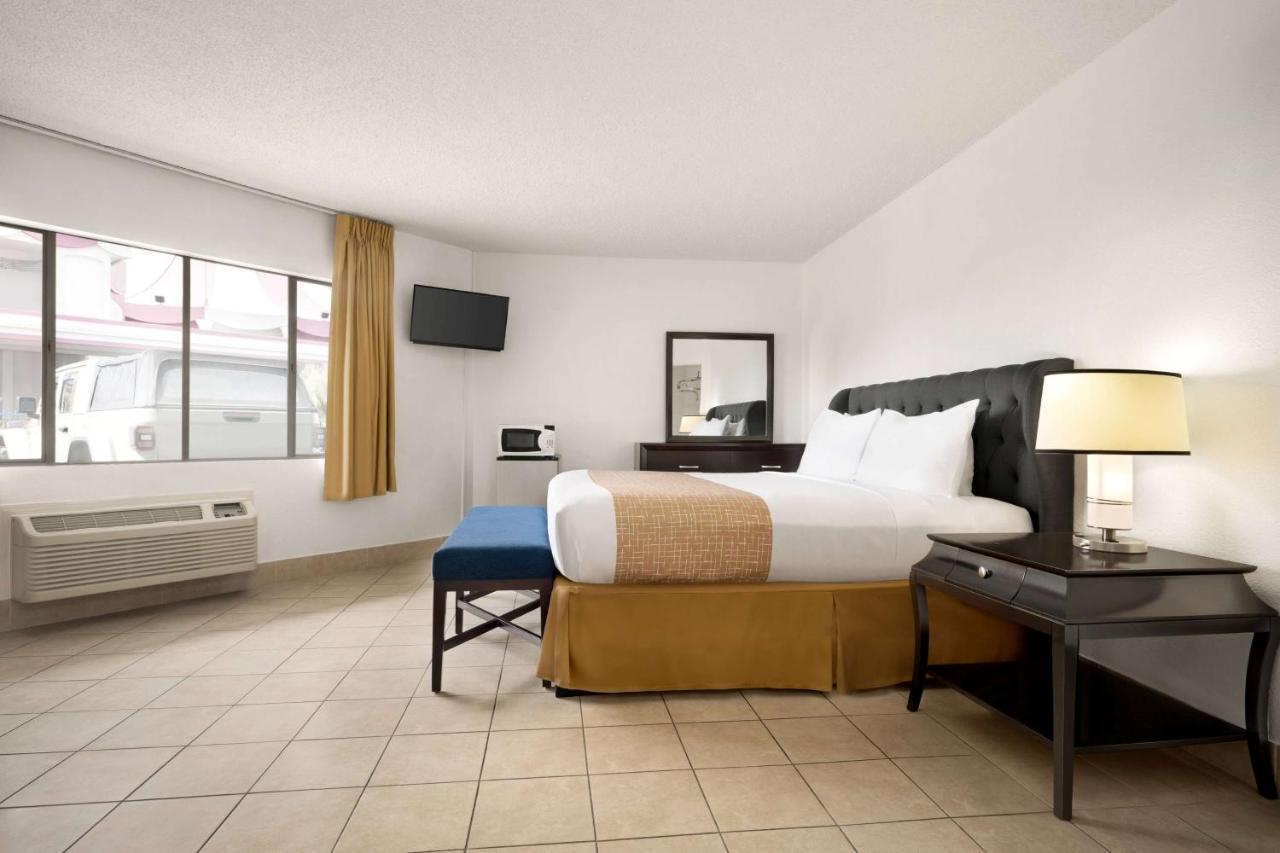 Travelodge By Wyndham Vegas Las Vegas