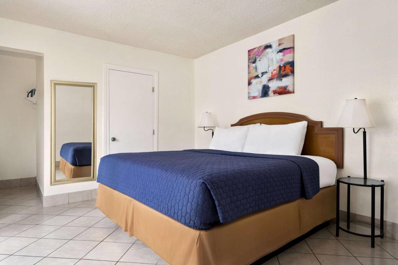 Travelodge By Wyndham Vegas Las Vegas