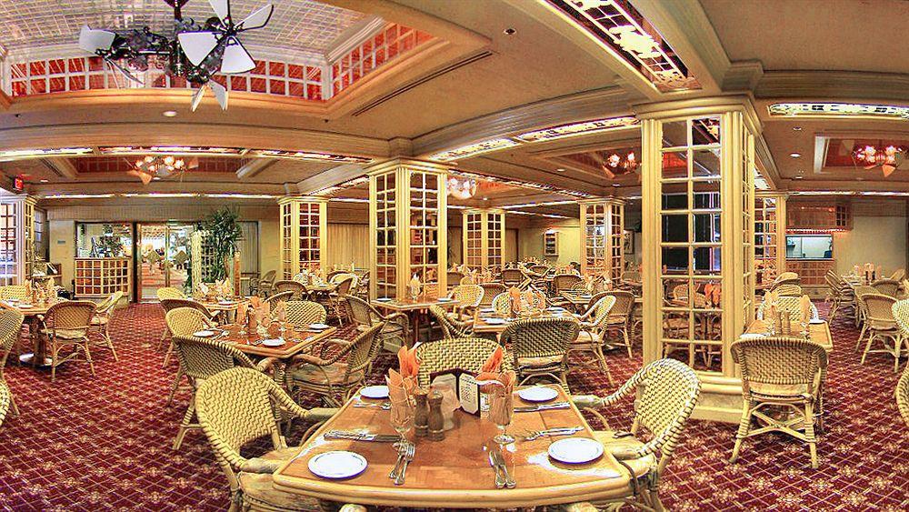 Riviera & Casino Hotel 3*