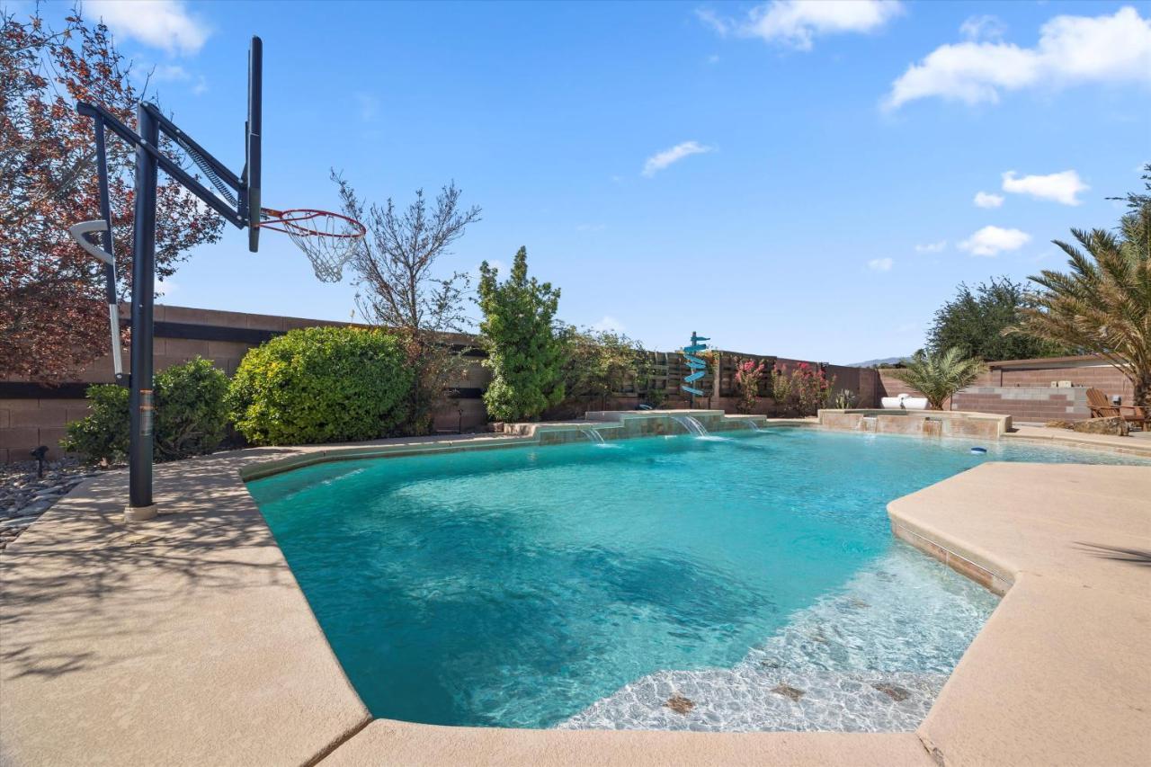Luxury With Pool And Villa Las Vegas