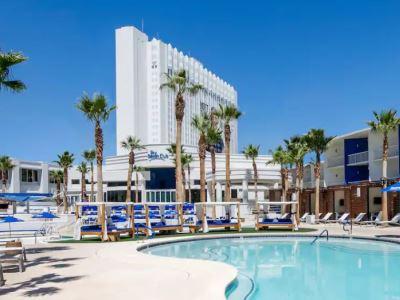 Tropicana Vegas A Doubletree By Hilton & Casino - Free Parking 4*