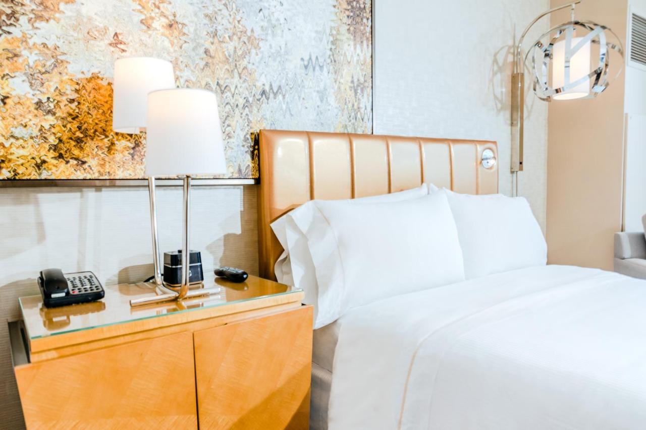 The Westin Vegas & Hotel Las Vegas