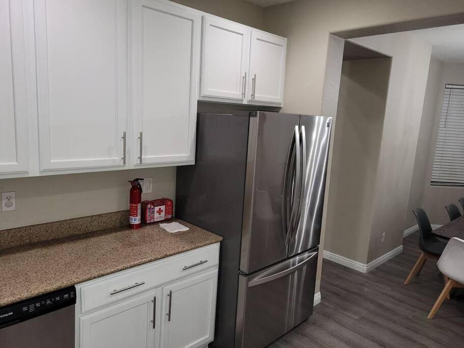 5 Bed 3.5 Baths *