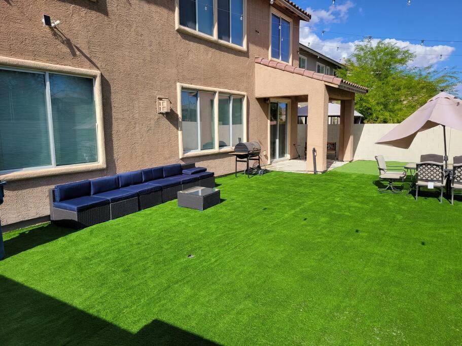5 Bed 3.5 Baths *