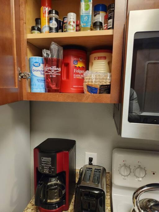 Apartment Super *