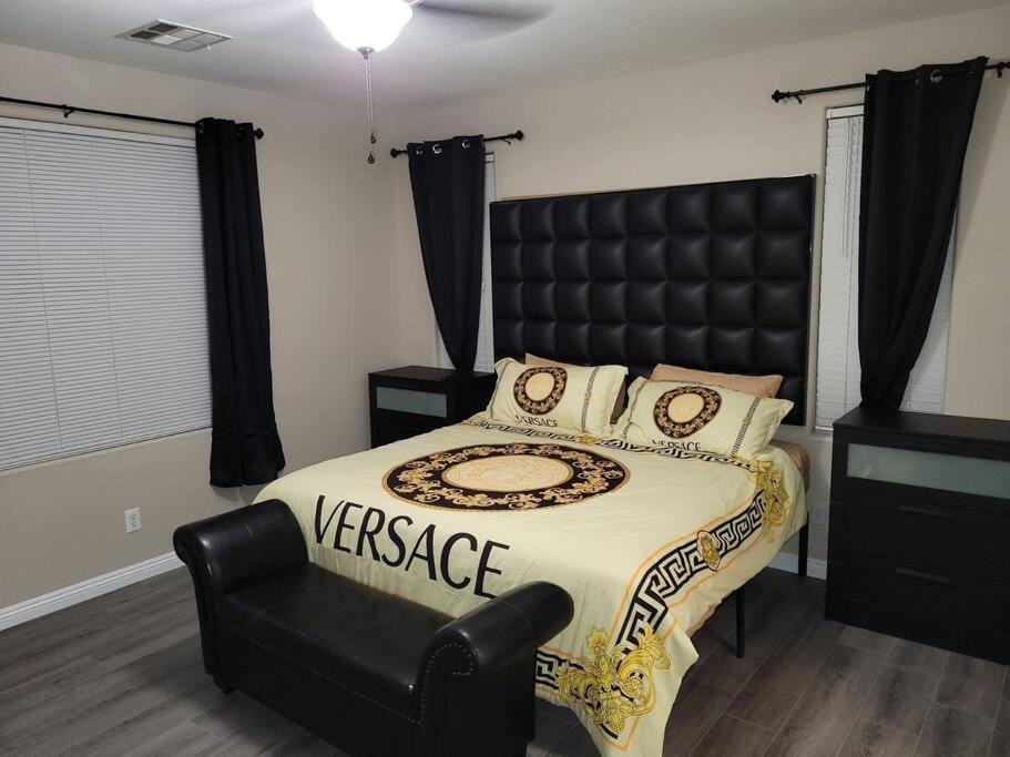Holiday home 5 Bed 3.5 Baths