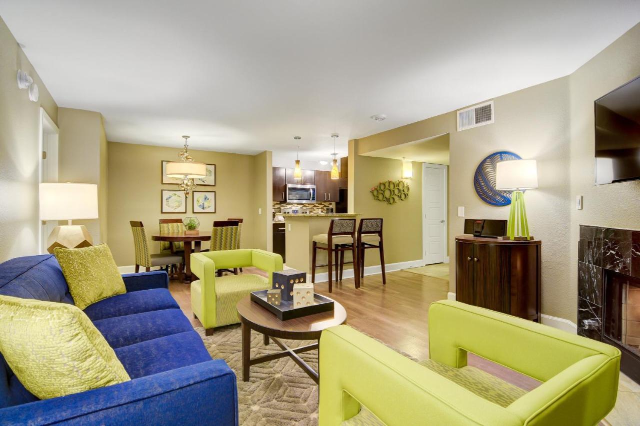 Club Vacations At Desert Club