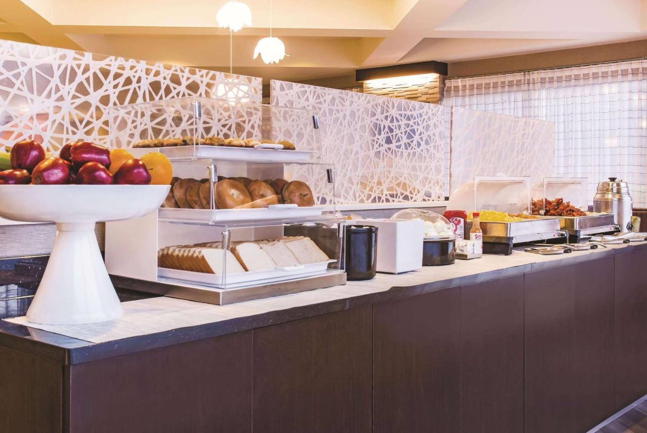 La Quinta By Wyndham Vegas Summerlin Tech