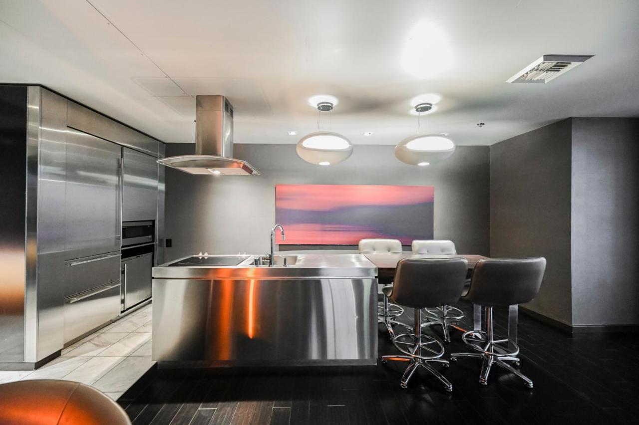 Aparthotel Stripviewsuites Two-bedroom Conjoined At Palms Place *