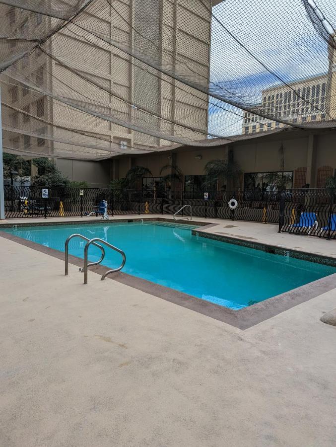 Suites At Jockey Club 3* Las Vegas