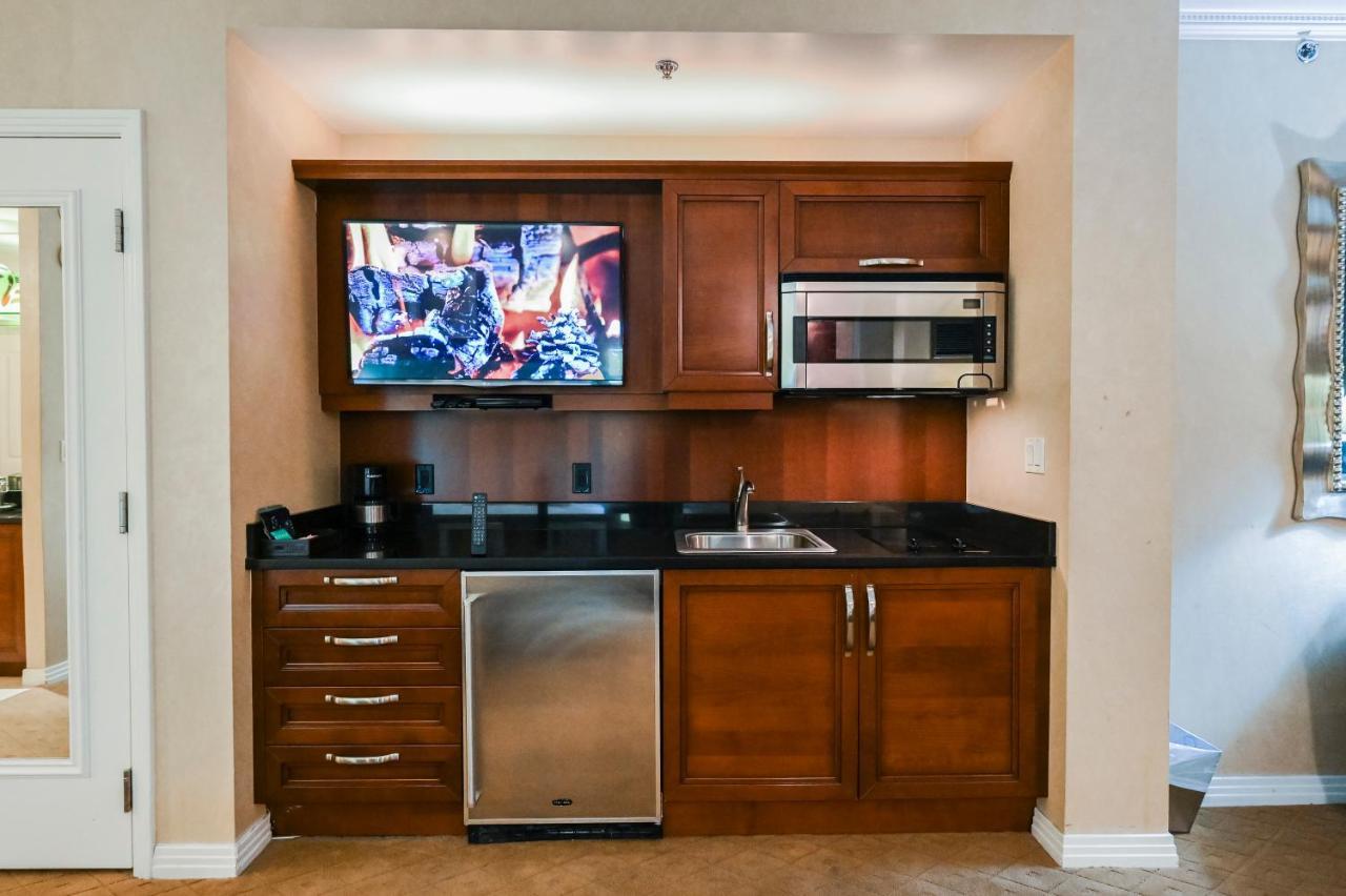 Aparthotel Mgm Signature Towers, Balcony Suite, Strip View - No Fees! Las Vegas