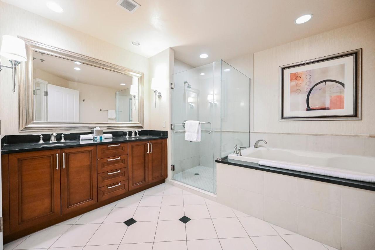 Mgm Signature Towers, Balcony Suite, Strip View - No Fees! Aparthotel *