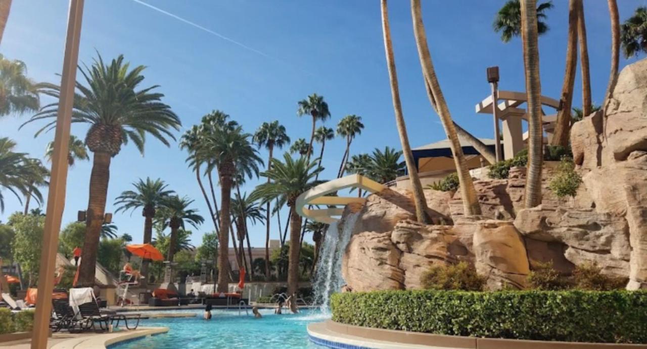 Aparthotel Mgm Signature Deluxe Balcony Strip View *