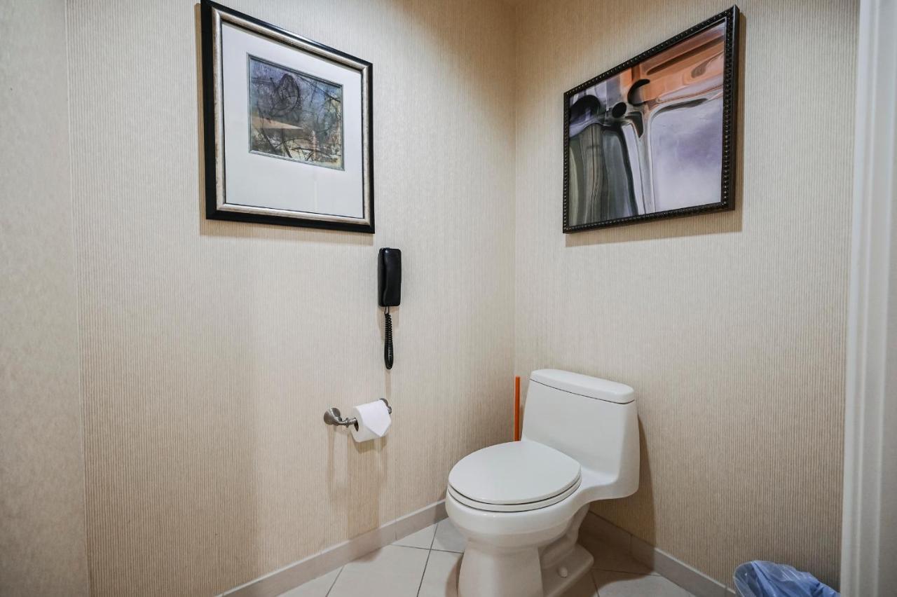 Aparthotel Mgm Signature Towers, Balcony Suite, Strip View - No Fees! *