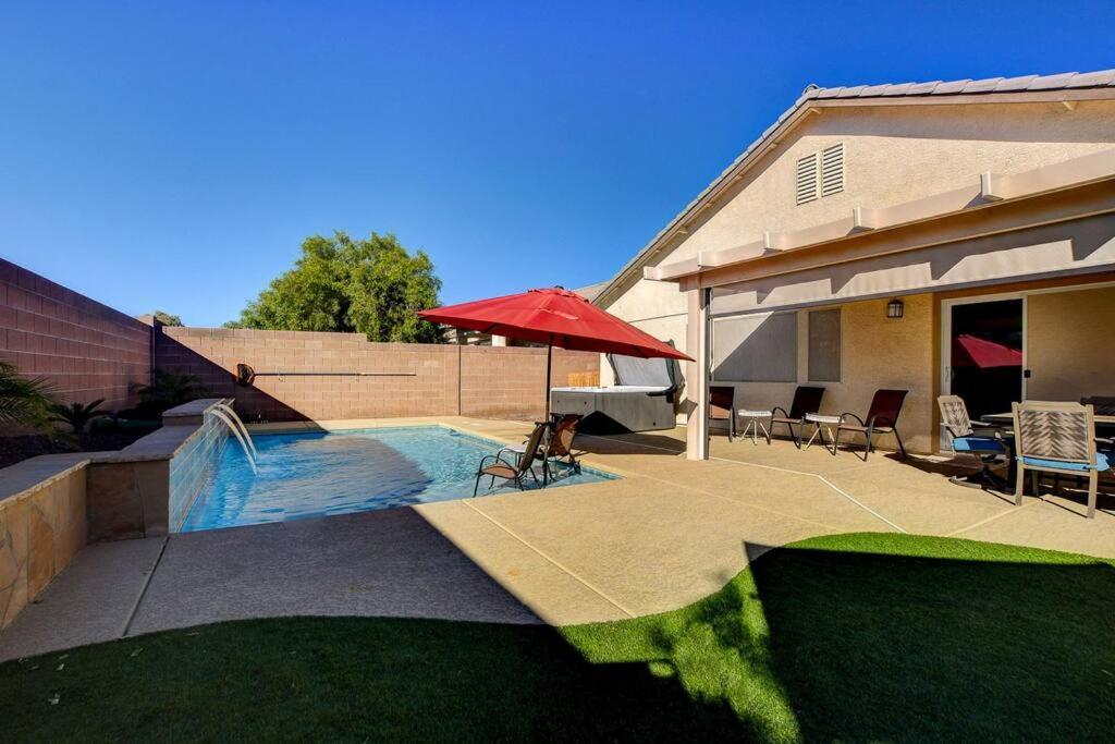 Holiday home Unique Home! Pool, Jacuzzi 20 Percent Off For Longterm 420 Friendly Outside Only