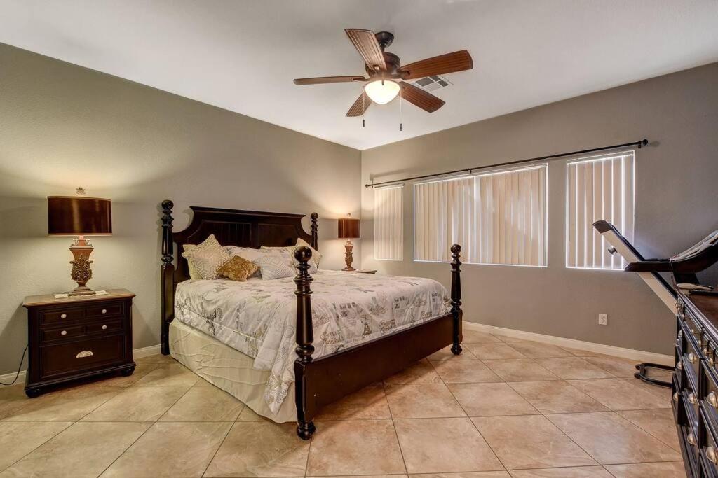 Holiday home Unique Home! Pool, Jacuzzi 20 Percent Off For Longterm 420 Friendly Outside Only