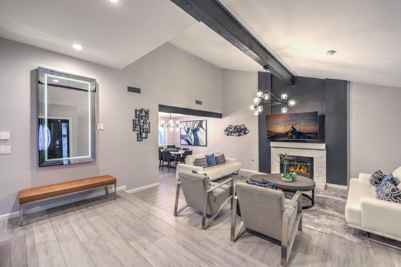 Vegas Pool W Wetdeck, Jacuzzi, Wetbar, Bbq, 15 Min To Strip Holiday home Las Vegas